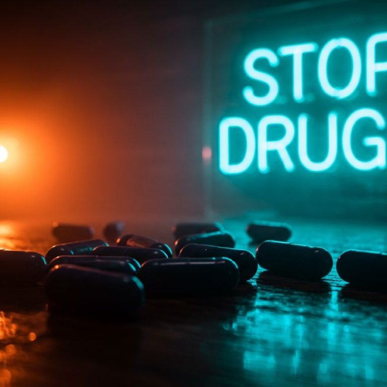 Jak dostać się na leczenie uzależnienia od narkotyków?